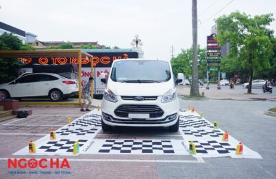 Xe Ford Tourneo lắp camera 360 tại Ngọc Hà - tp Vinh Nghệ An