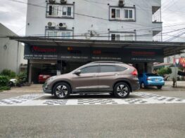 Hình ảnh xe Honda CRV 2017 và Camera 360 Elliview tại lốp Quang Vinh