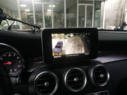 Mercedes GLC 300 (2016) lắp camera 360 hiện màn hình zin