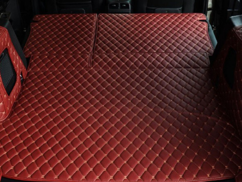 Thảm lót sàn ô tô hỗ trợ bảo vệ sàn xe khỏi bụi bẩn