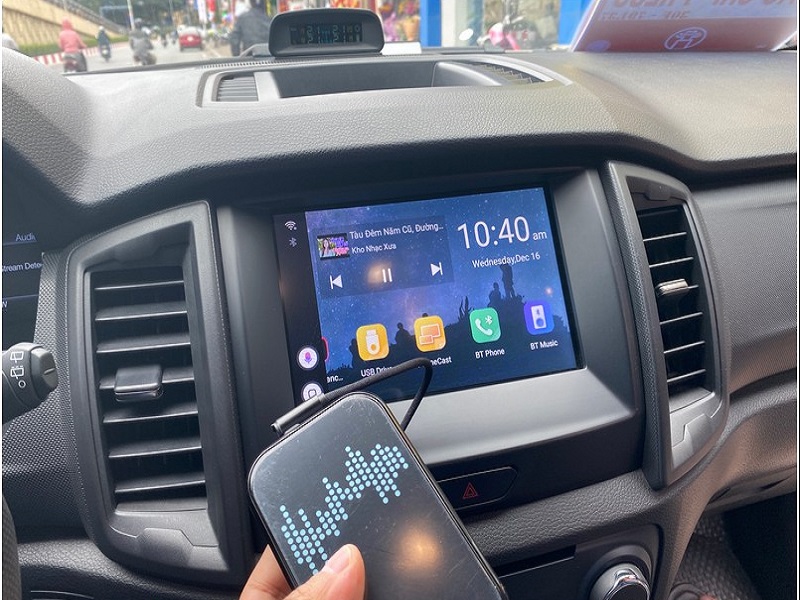 Android Auto Box kết nối với màn hình zin trên xe Ford Everest