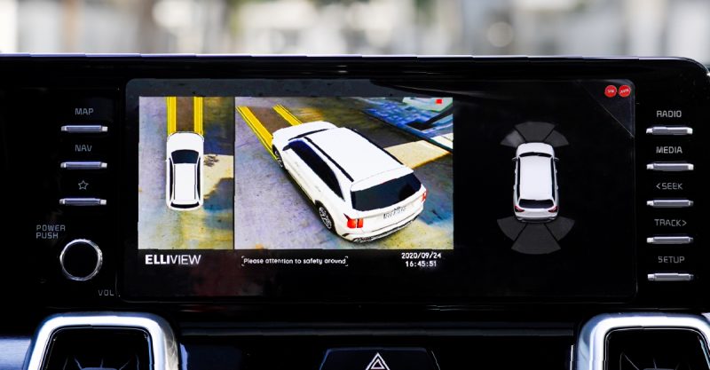 Độ phân giải cực kỳ sắc nét và có thể cá nhân hóa màn hình là những đặc điểm mà nhiều lái xe lựa chọn Cam 360 Elliview V5 P Signature