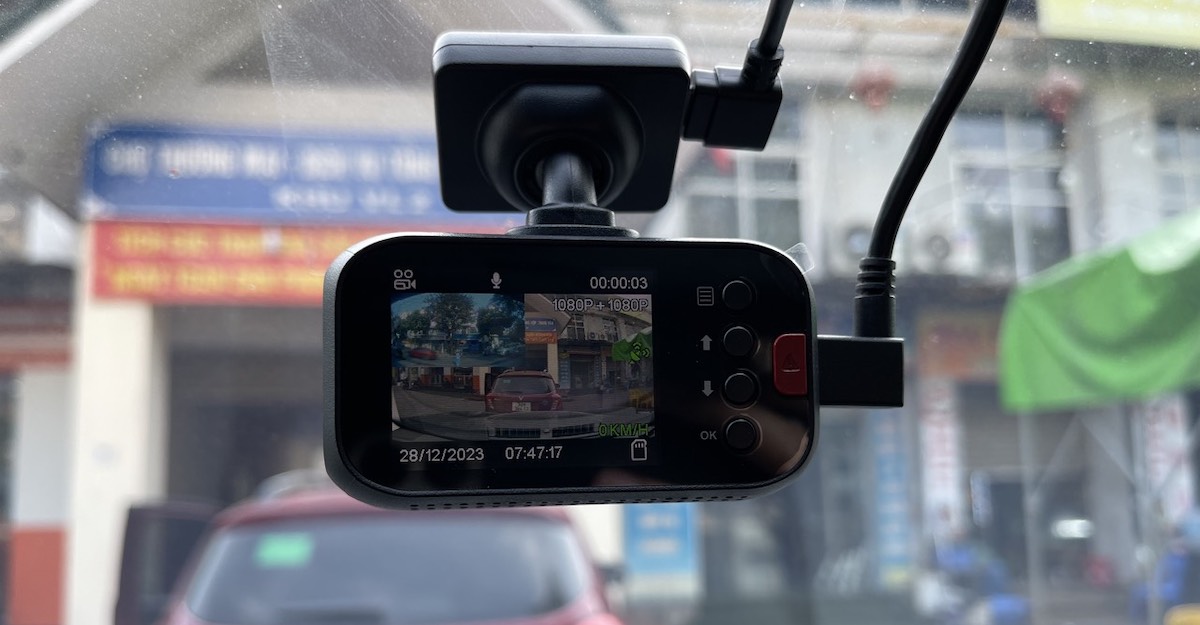 Những lợi ích tuyệt vời khi lắp Camera hành trình cho xe hơi